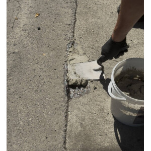 2K epoxy repair mortar for concrete, screed & floors with quartz - repair & patching 10 kg approx. RAL 7023 Concrete grey | DIPOXY